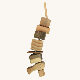 KAWI Senso Fädelspiel aus Holz — 7 Holzformen aus 4 Holzarten für Babys ab 6 Monaten